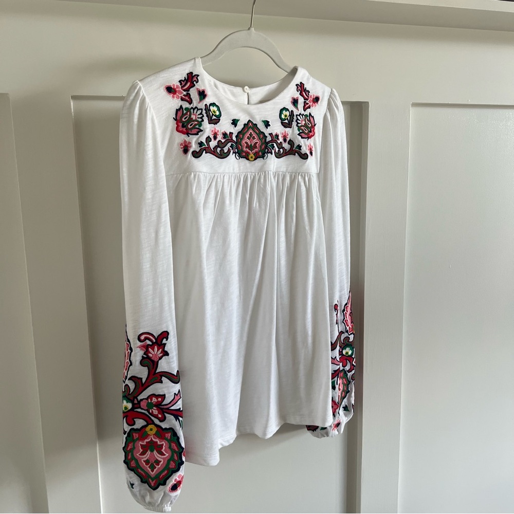 NWOT Boden Floral Embroidered White Top